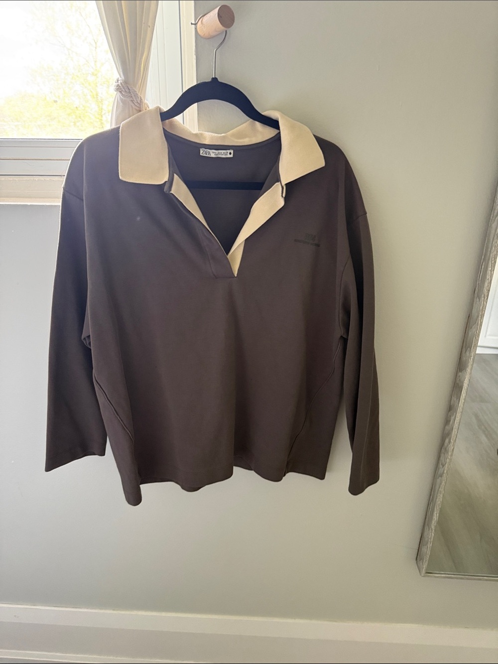 Zara Brown Knit Top with Cream Collar